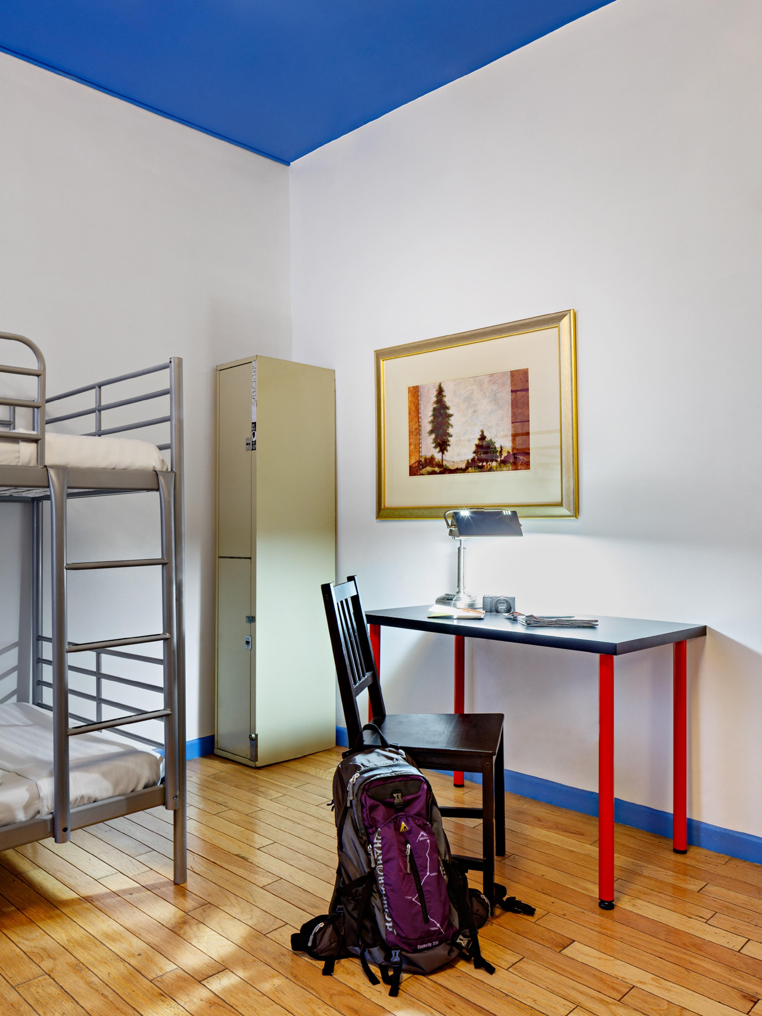 Albergue Park West *